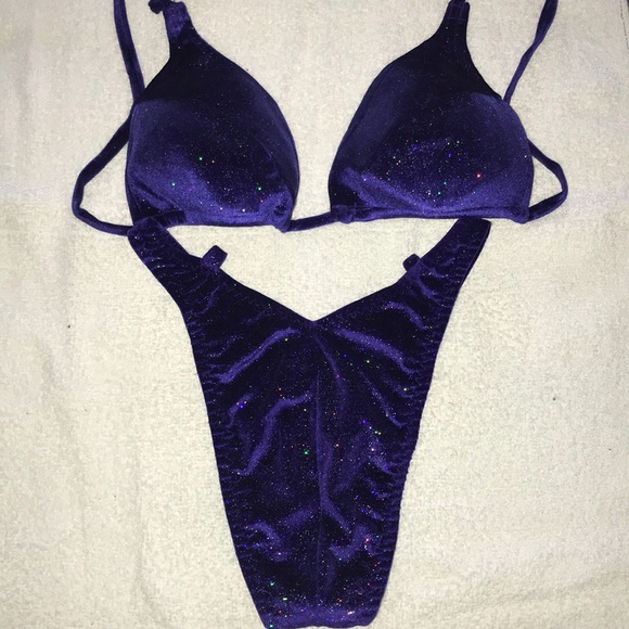 Competition Suit - Picture 2 of 9